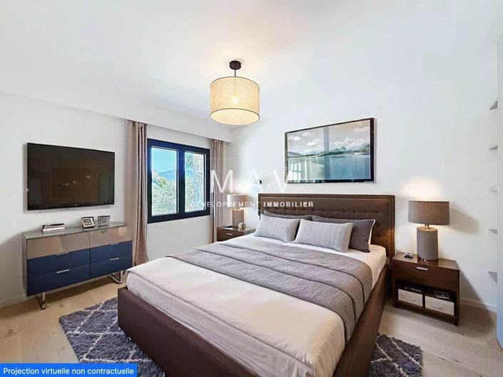 Image No.11-5 Bed House for sale