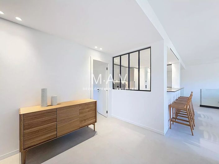 Image No.23-5 Bed House for sale