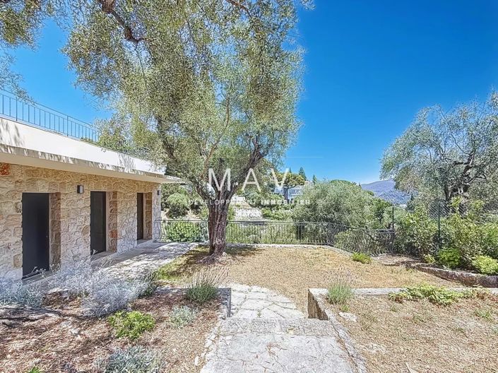 Image No.30-5 Bed House for sale