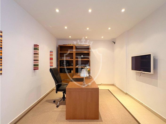 Image No.10-4 Bed House for sale