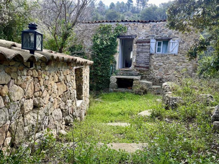 Image No.51-2 Bed House for sale