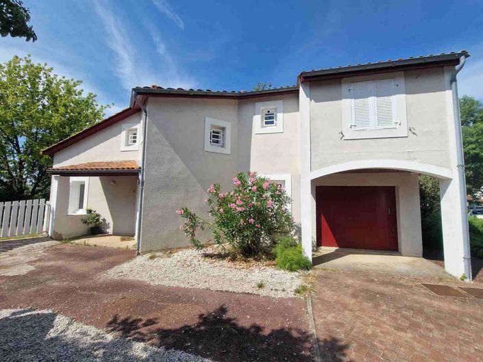 Image No.1-4 Bed House for sale