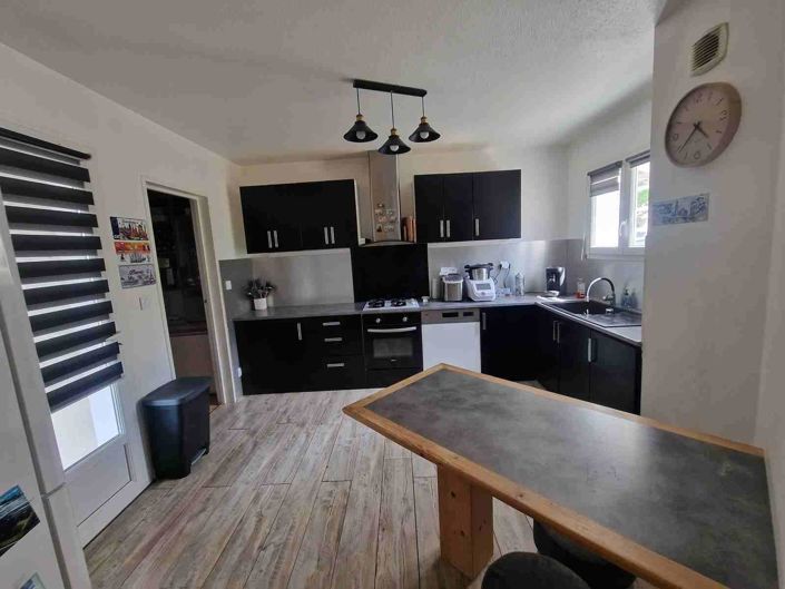 Image No.5-4 Bed House for sale