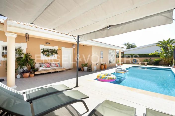 Image No.4-4 Bed House for sale