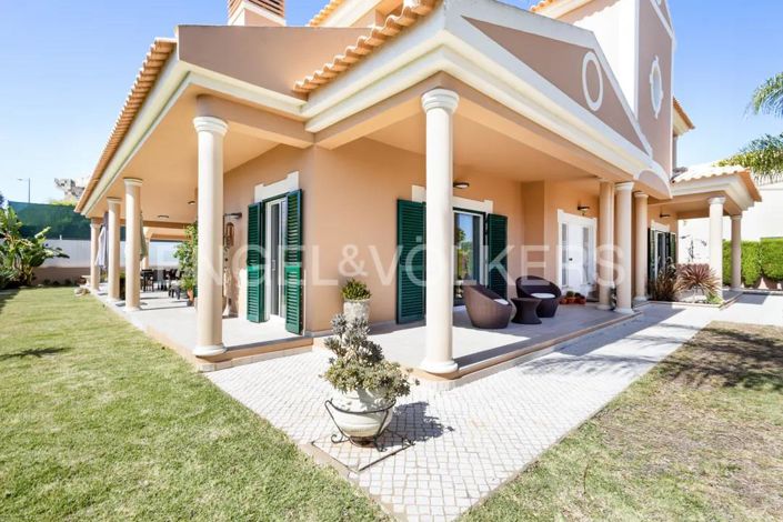 Image No.43-4 Bed House for sale