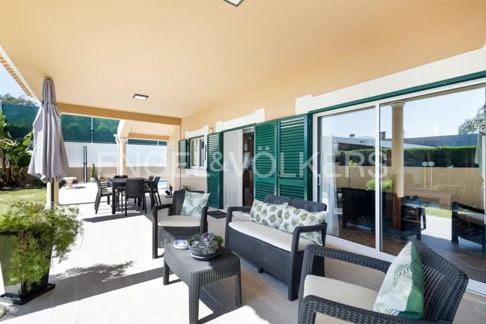 Image No.46-4 Bed House for sale