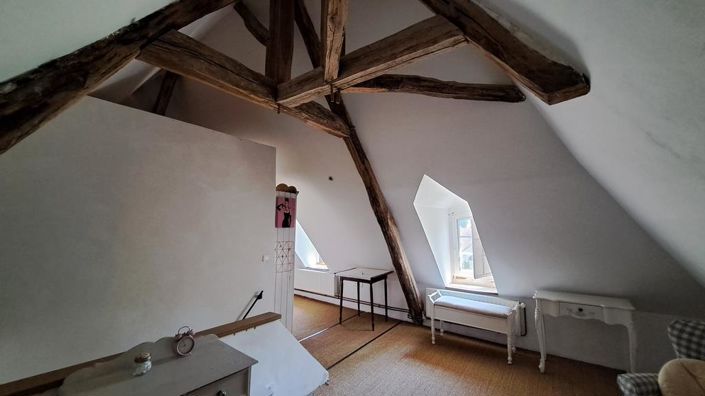 Image No.13-8 Bed House for sale