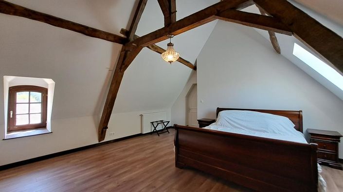 Image No.14-8 Bed House for sale