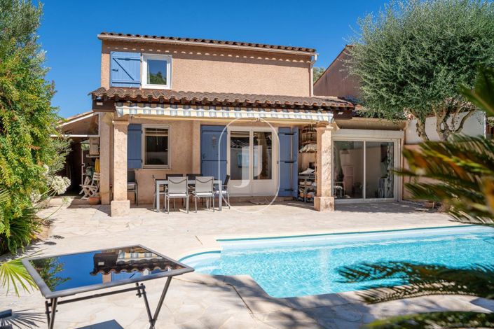 Image No.11-3 Bed House for sale