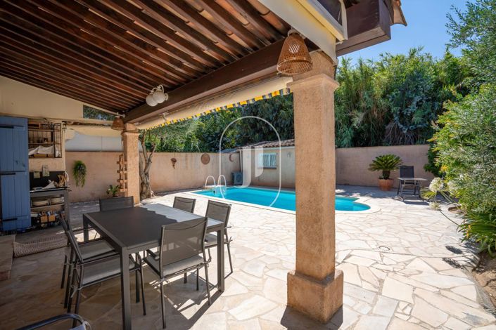 Image No.12-3 Bed House for sale