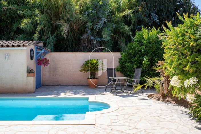 Image No.2-3 Bed House for sale