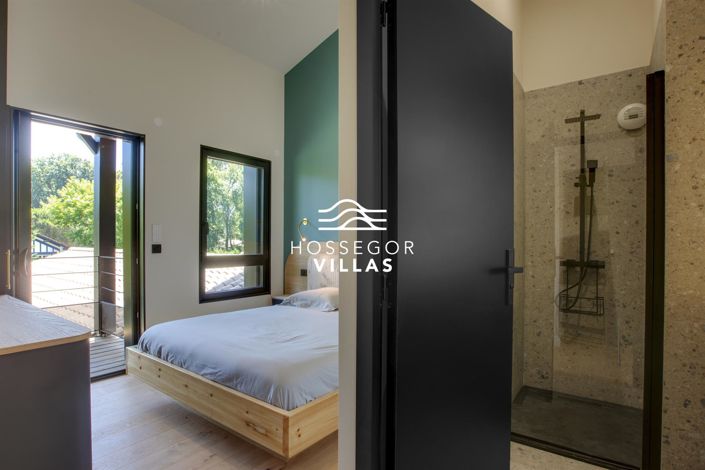 Image No.12-4 Bed House for sale