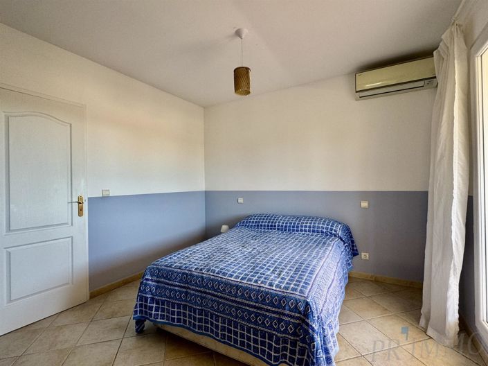 Image No.13-4 Bed House for sale