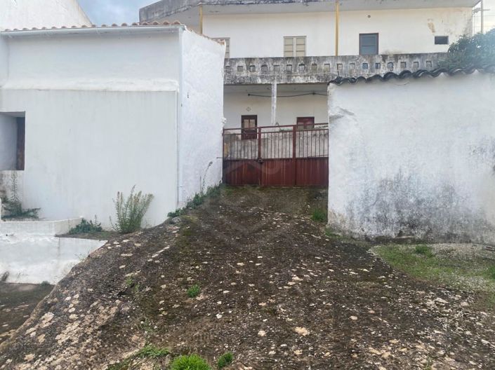 Image No.15-3 Bed House for sale