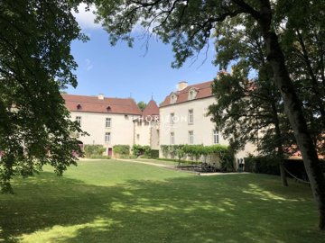 1 - Pouilly-en-Auxois, Property