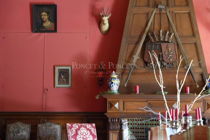 Image No.9-6 Bed House for sale