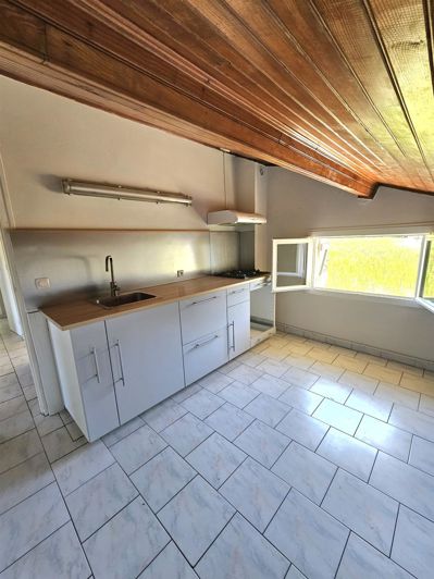 Image No.10-4 Bed House for sale