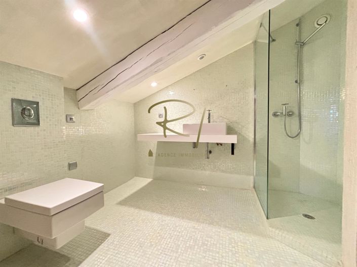 Image No.7-5 Bed House for sale