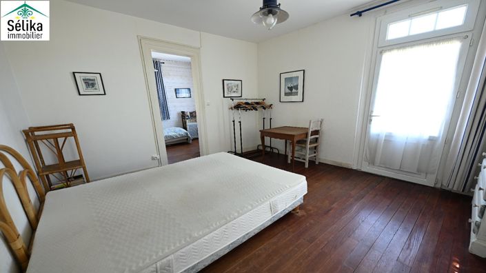 Image No.9-3 Bed House for sale