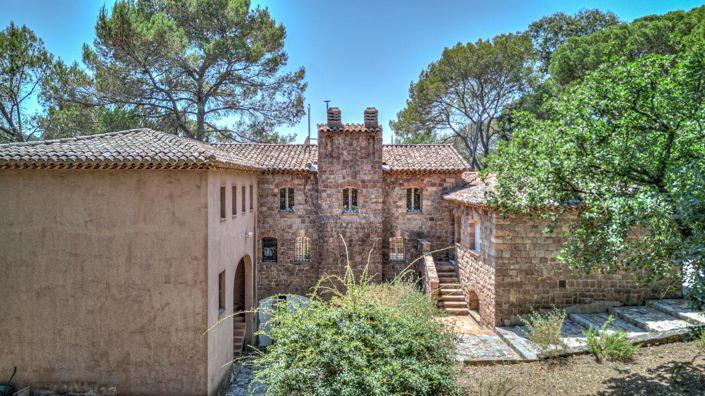 Image No.10-Propriété de 4 chambres à vendre à Saint-Raphael