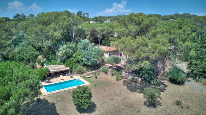 Image No.12-Propriété de 4 chambres à vendre à Saint-Raphael