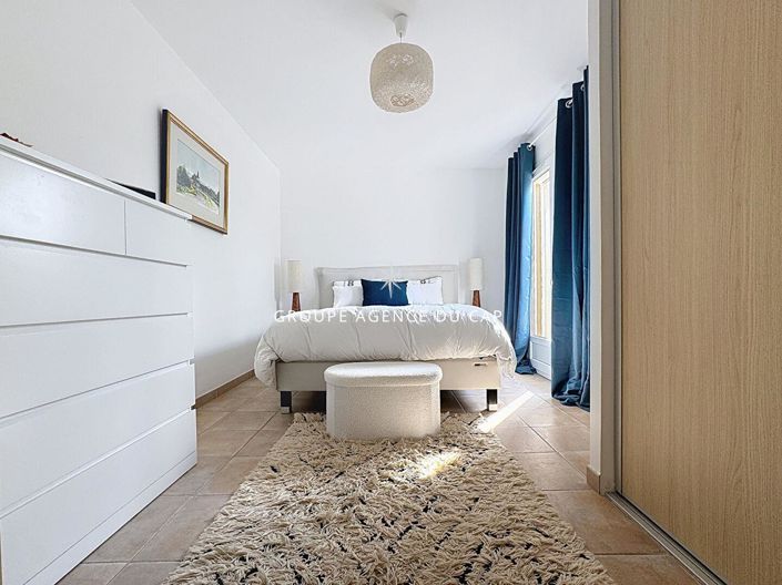 Image No.13-3 Bed House for sale