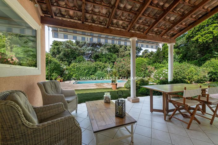 Image No.13-4 Bed House for sale