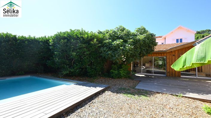 Image No.2-4 Bed House for sale