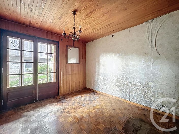 Image No.15-4 Bed House for sale