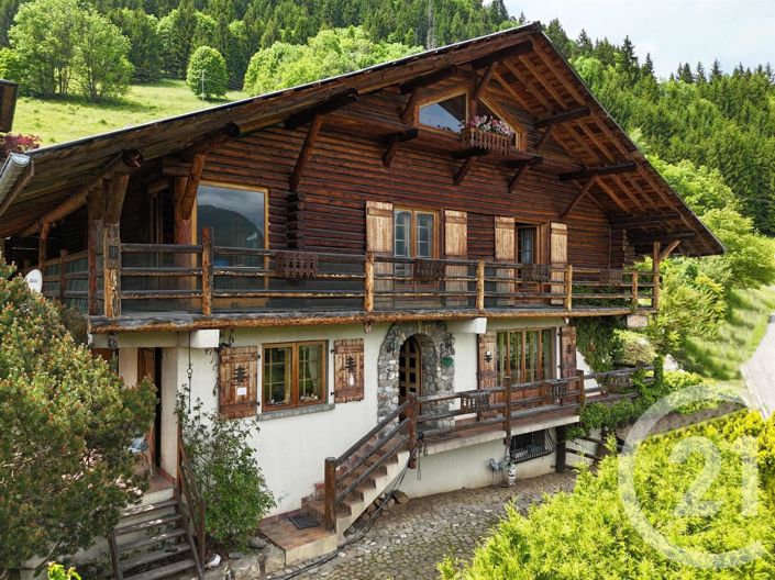 Image No.2-4 Bed House for sale