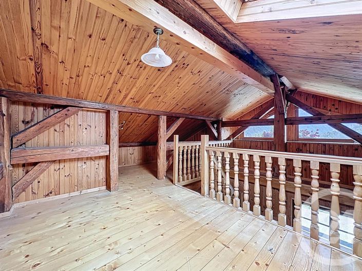 Image No.8-4 Bed House for sale