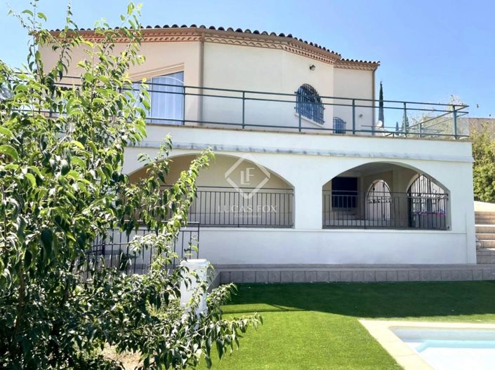 Image No.25-4 Bed House for sale