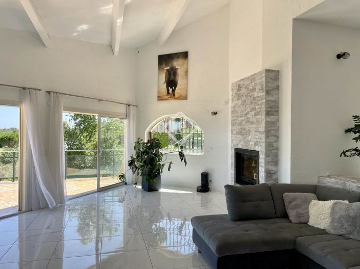 Image No.9-4 Bed House for sale