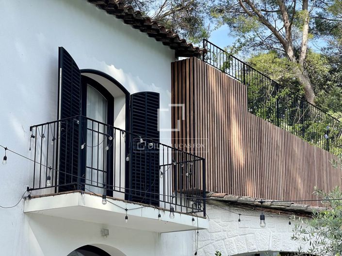 Image No.17-6 Bed House for sale