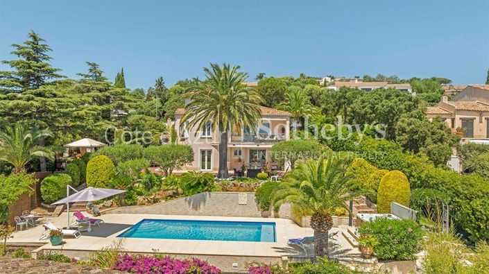 Image No.1-4 Bed Property for sale