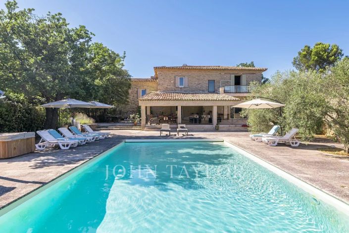 Image No.1-5 Bed House for sale