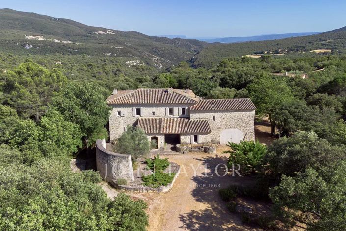 Image No.8-5 Bed House for sale