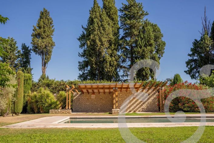 Image No.6-5 Bed House for sale