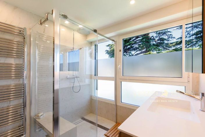 Image No.14-3 Bed Apartment for sale