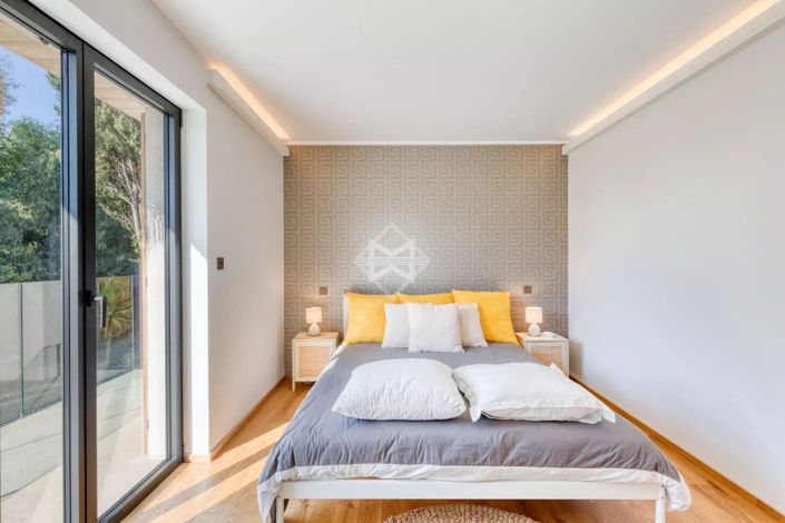 Image No.10-4 Bed House for sale