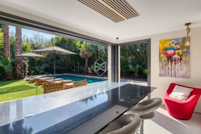 Image No.4-4 Bed House for sale