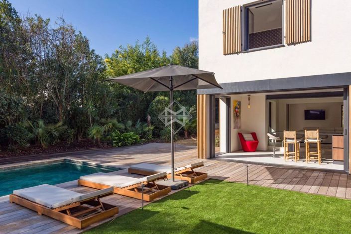 Image No.5-4 Bed House for sale