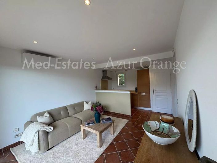 Image No.1-Appartement de 2 chambres à vendre à Sainte-Maxime