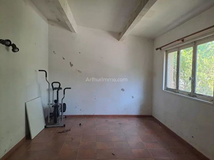 Image No.12-2 Bed House for sale