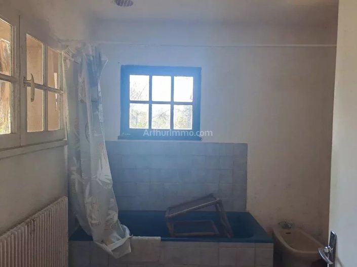 Image No.24-2 Bed House for sale