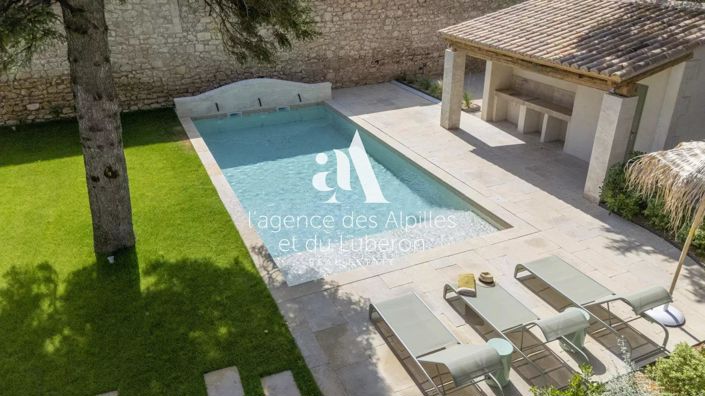 Image No.2-5 Bed House for sale