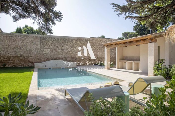 Image No.3-5 Bed House for sale