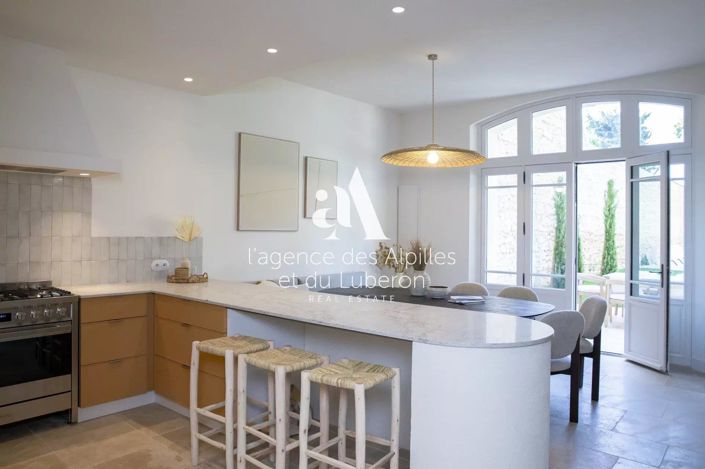 Image No.5-5 Bed House for sale