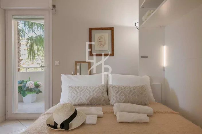 Image No.15-3 Bed Apartment for sale