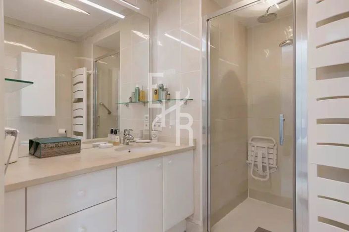 Image No.25-3 Bed Apartment for sale